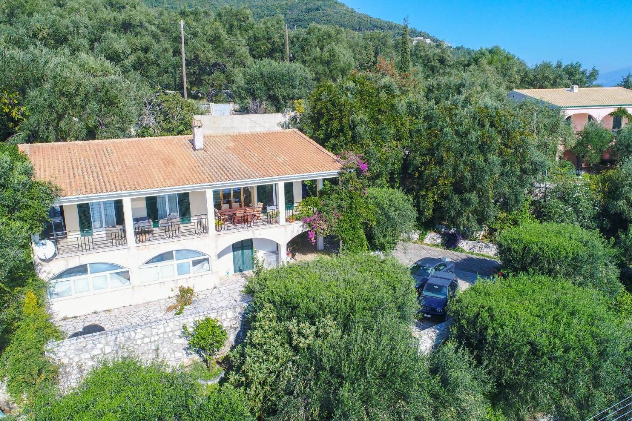 Villa Natasha Katávolos Exterior photo
